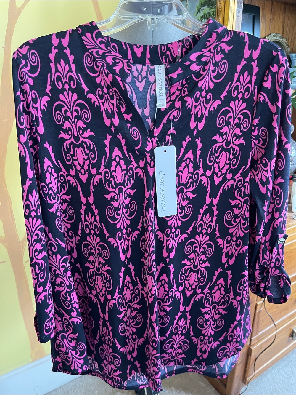 Dear Scarlett Navy & Hot Pink Damask V-Neck Blouse -M
